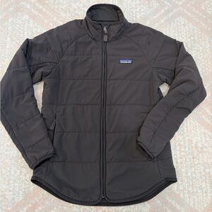 Patagonia women’s dark grey jacket